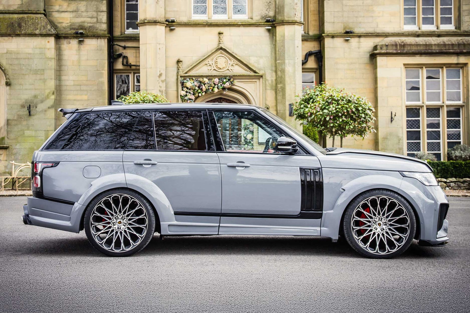 BARUGZAI BISON II (WIDEBODY) GREY — MAJESTIC 24" GLOSS BLACK + POLISHED FACE