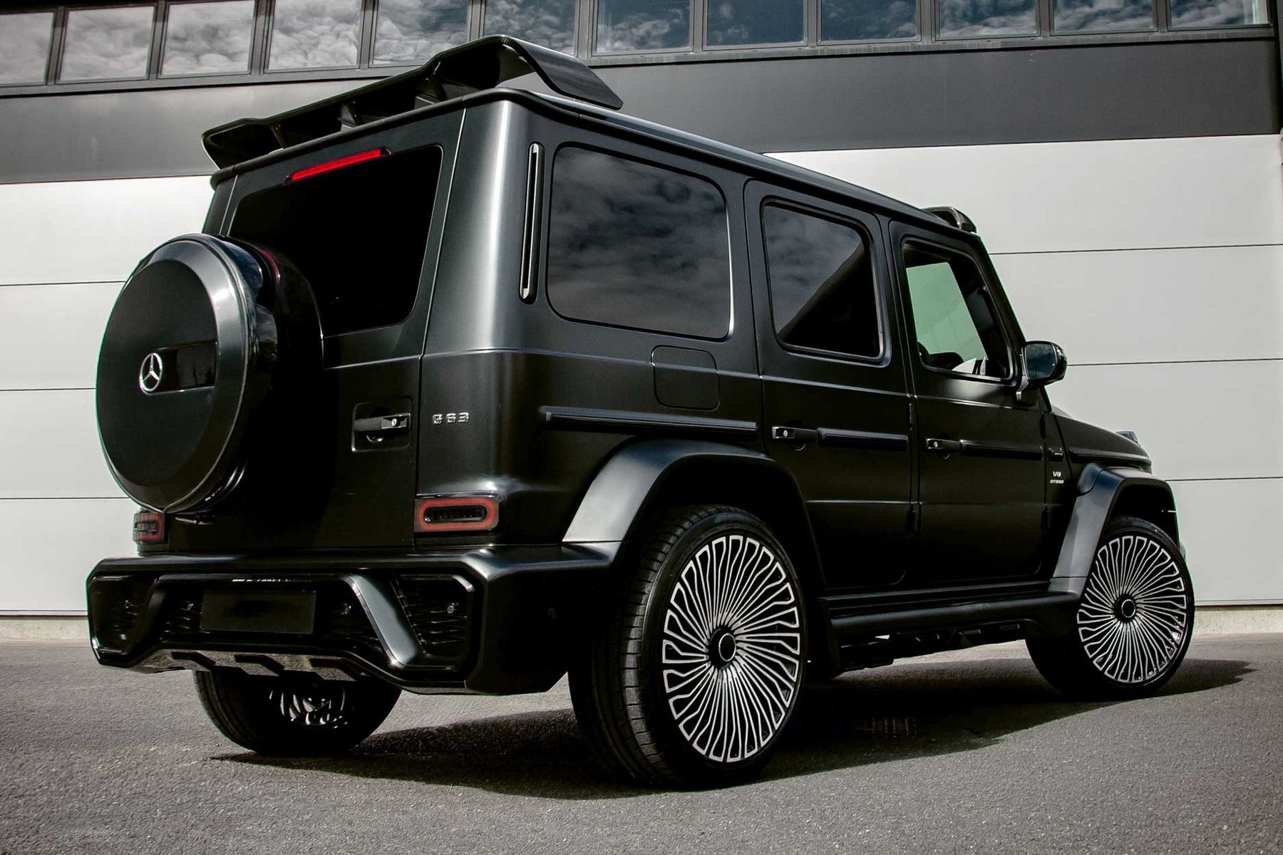 Mercedes-Benz G-Class W464 Maybach G900-Style Transformation