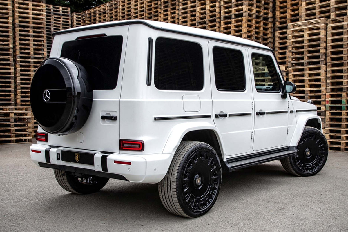 Mercedes-Benz G-Class W464 to W465 G63 2025-Style Facelift Conversion + 22" Monoblok Gloss Black