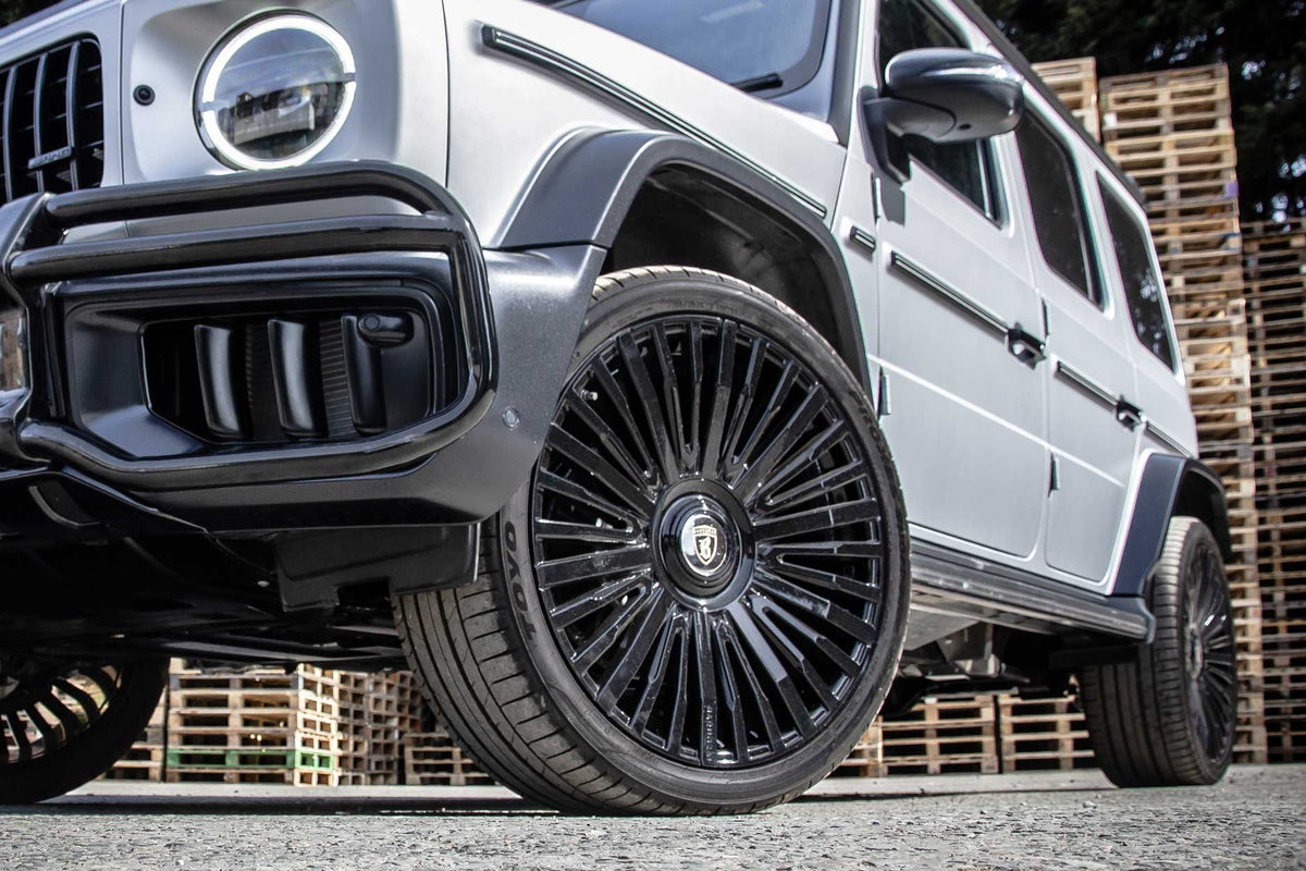 Mercedes-Benz G-Class W464 to W465 G63 2025-Style Facelift Conversion + 23" Casanova Gloss Black