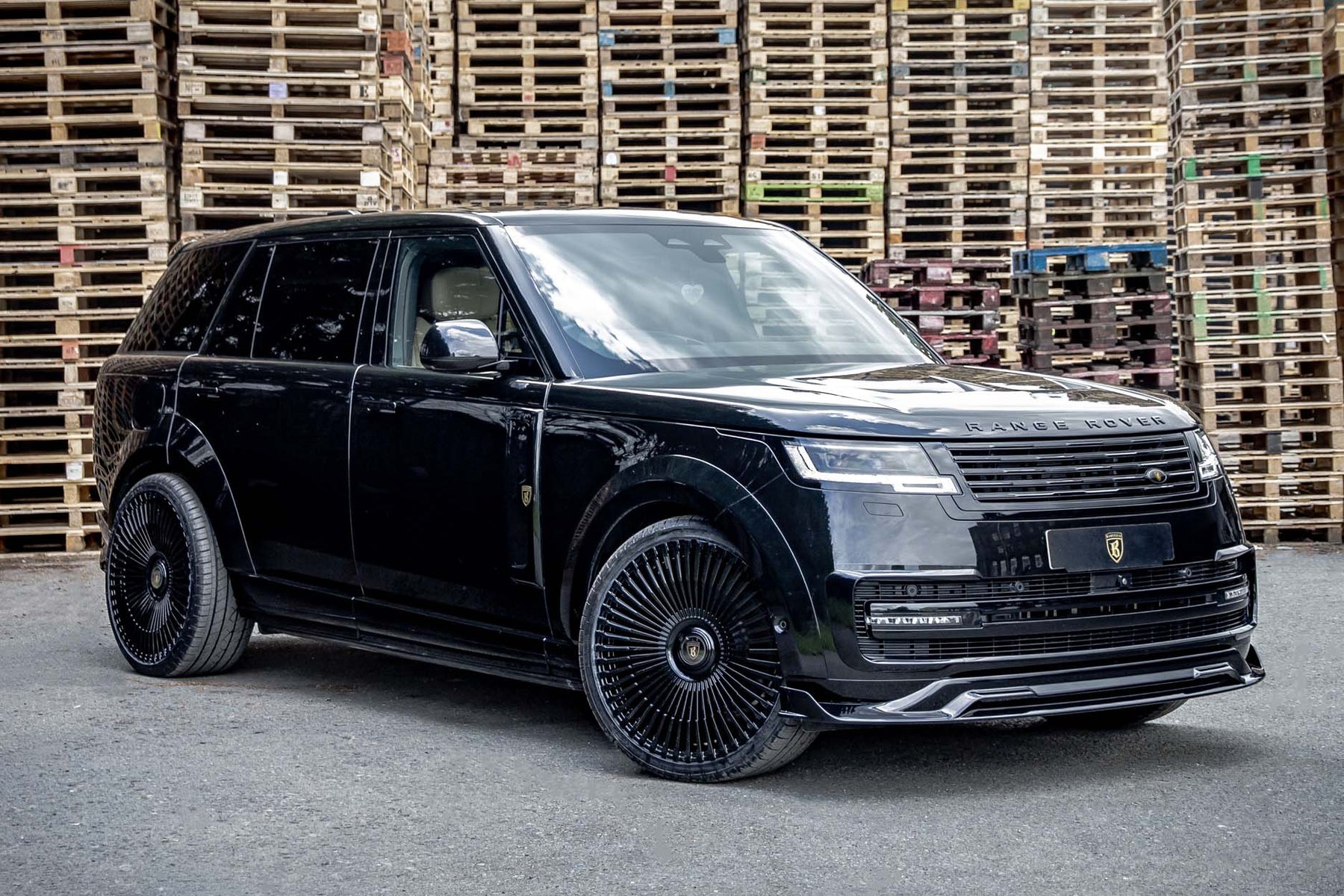 BARUGZAI NEBULA II (WIDEBODY) BLACK — VORTEX 24" GLOSS BLACK 