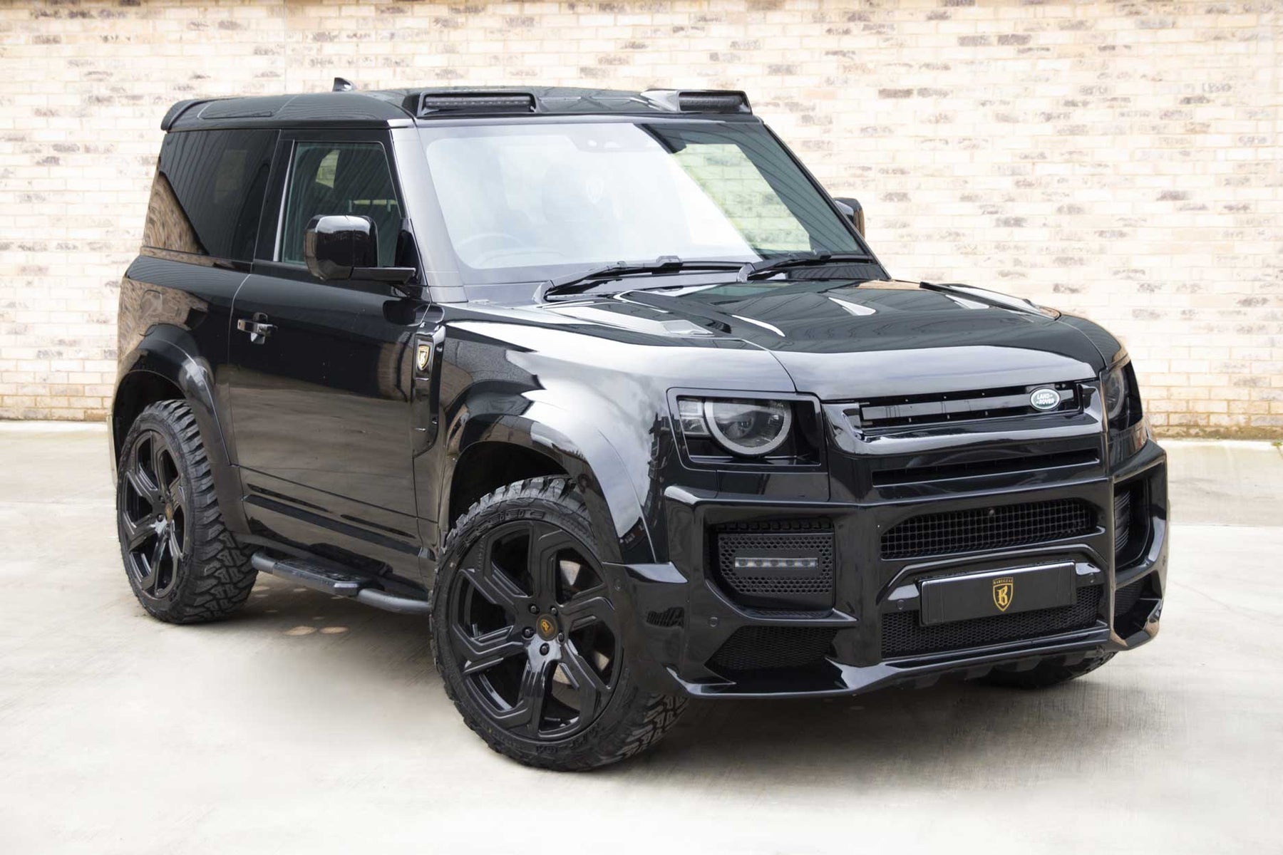 DEFENDER 90 L663 — SABRE 22" — GLOSS BLACK
