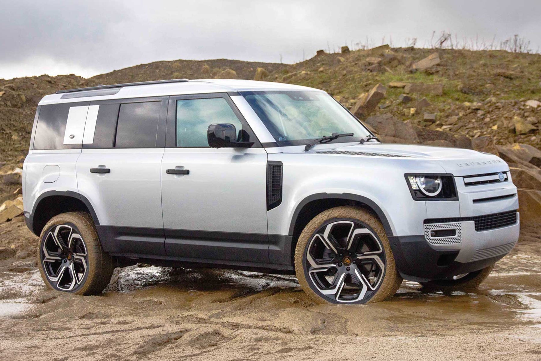 DEFENDER 110 SILVER — SABRE 22" GLOSS BLACK + POLISHED