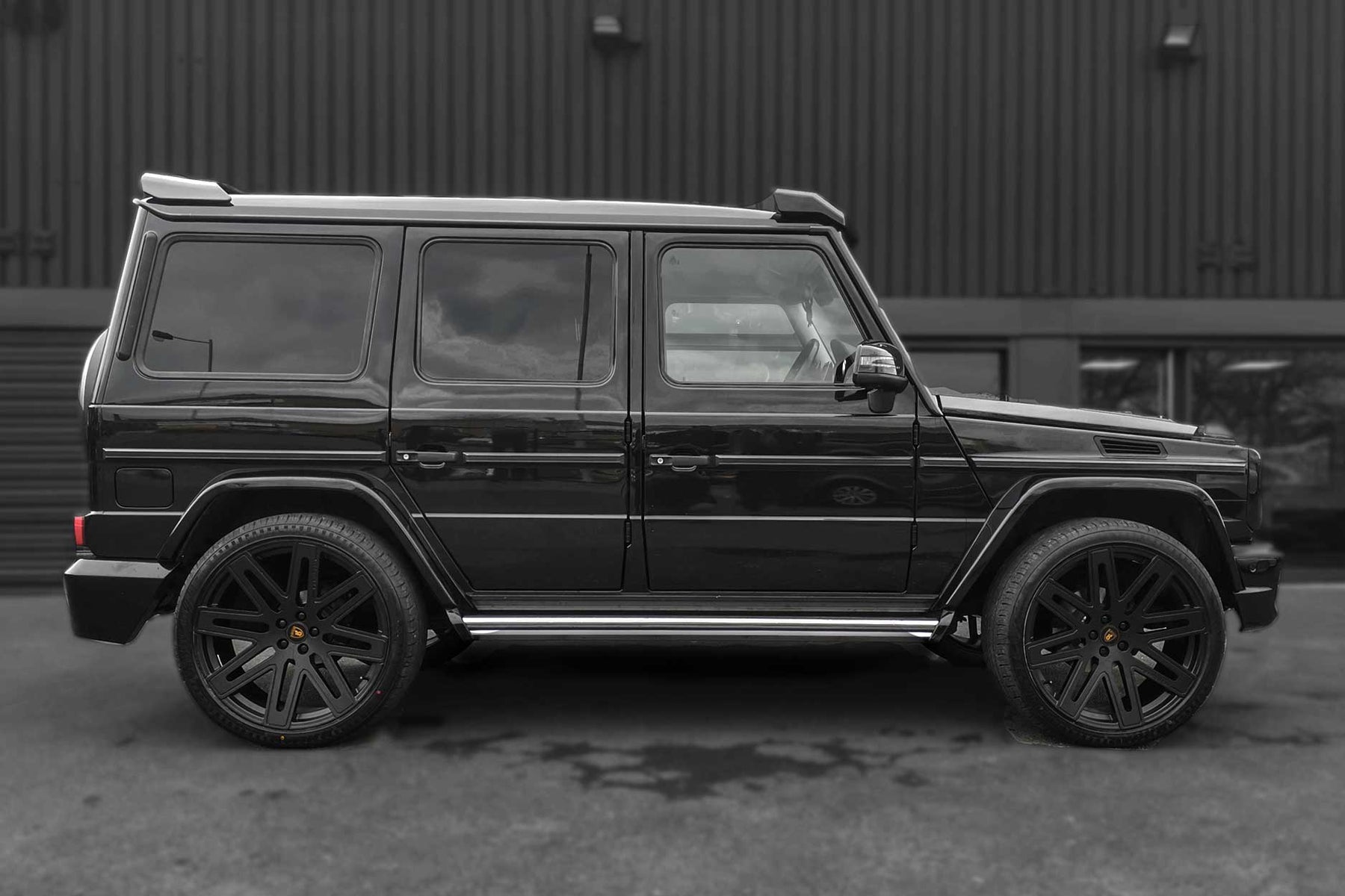 G WAGON W463 BLACK — EXEL 24" BLACK