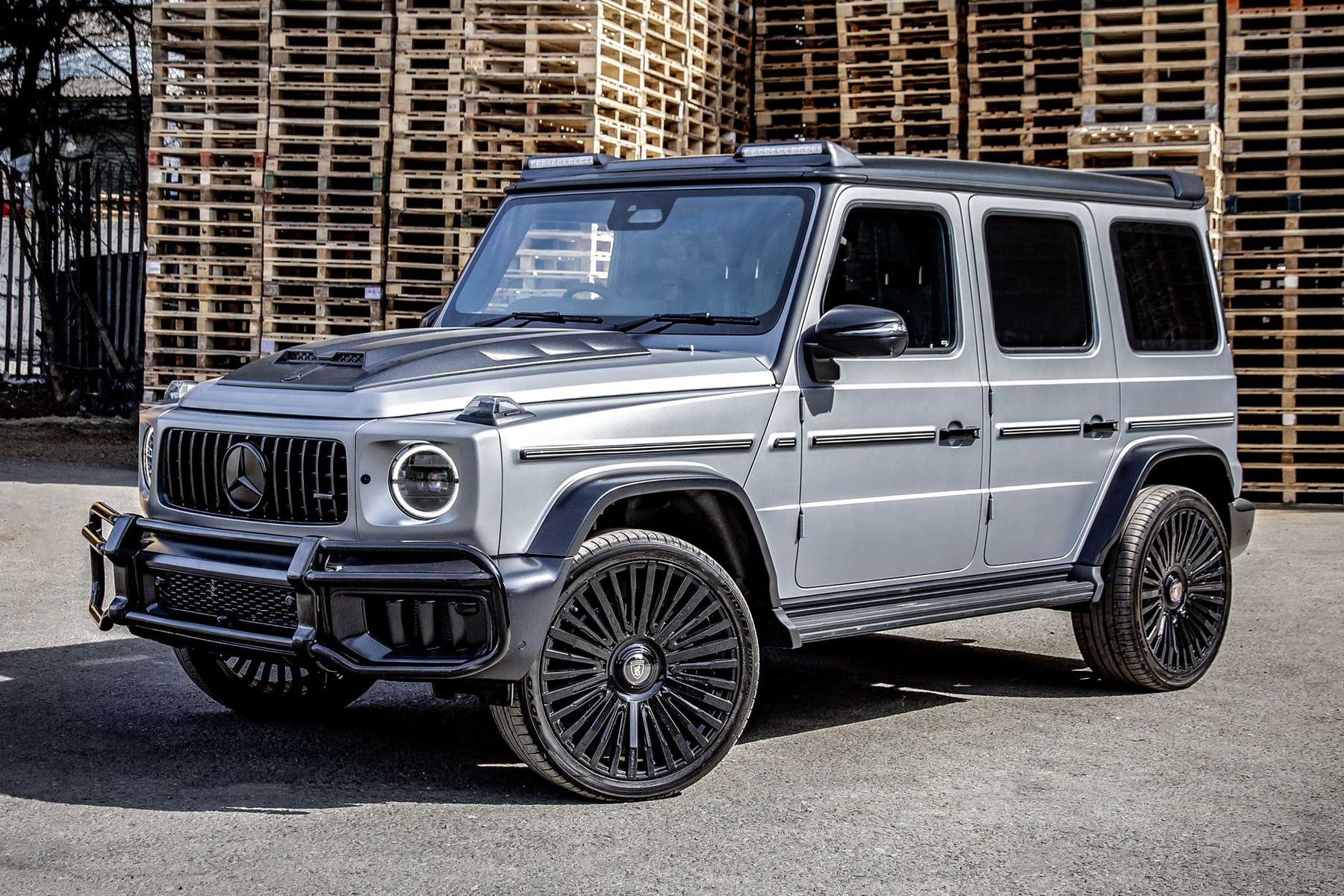 G WAGON W464 TO W465 FACELIFT G63 STYLE SILVER  — CASANOVA 23" GLOSS BLACK