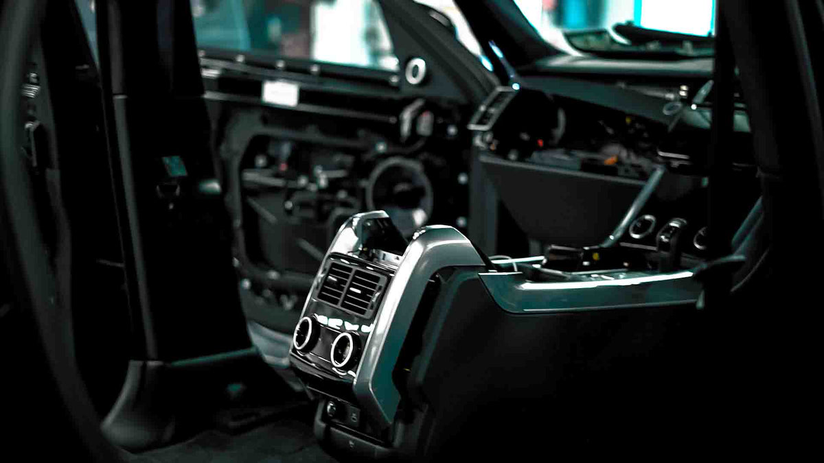Range Rover Sport L494 car interior stripped in the Enkahnz workshop 